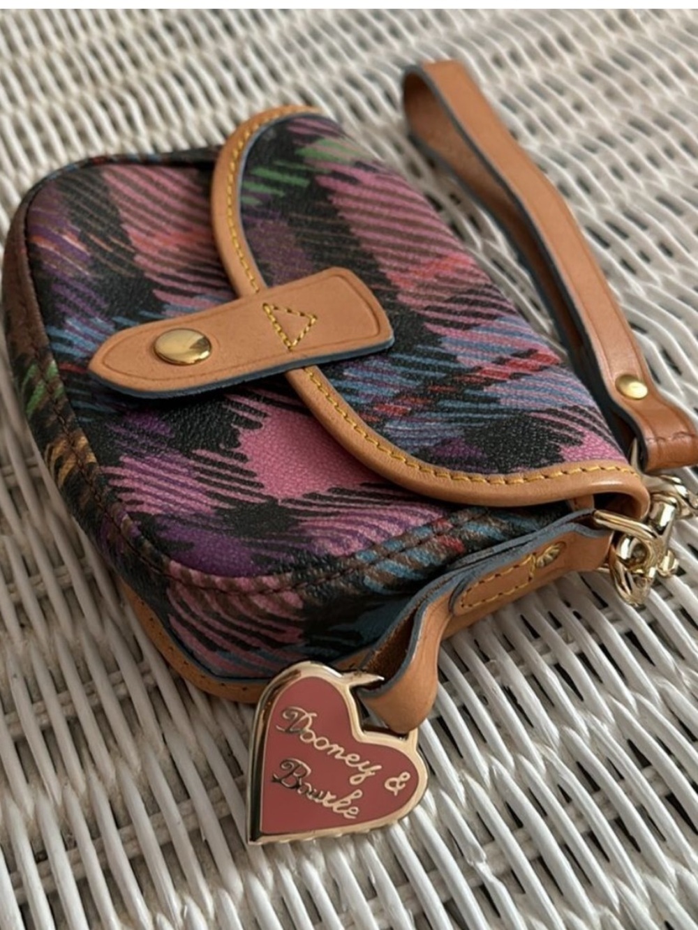 Rare VTG DOONEY & Bourke Pink Green Blue Novacheck Wristlet Clutch EUC!